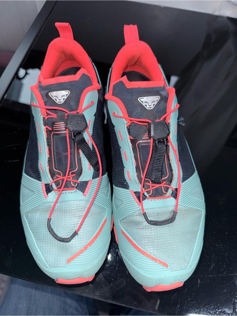 Men's Athletic Trail Shoes - Teal & Red